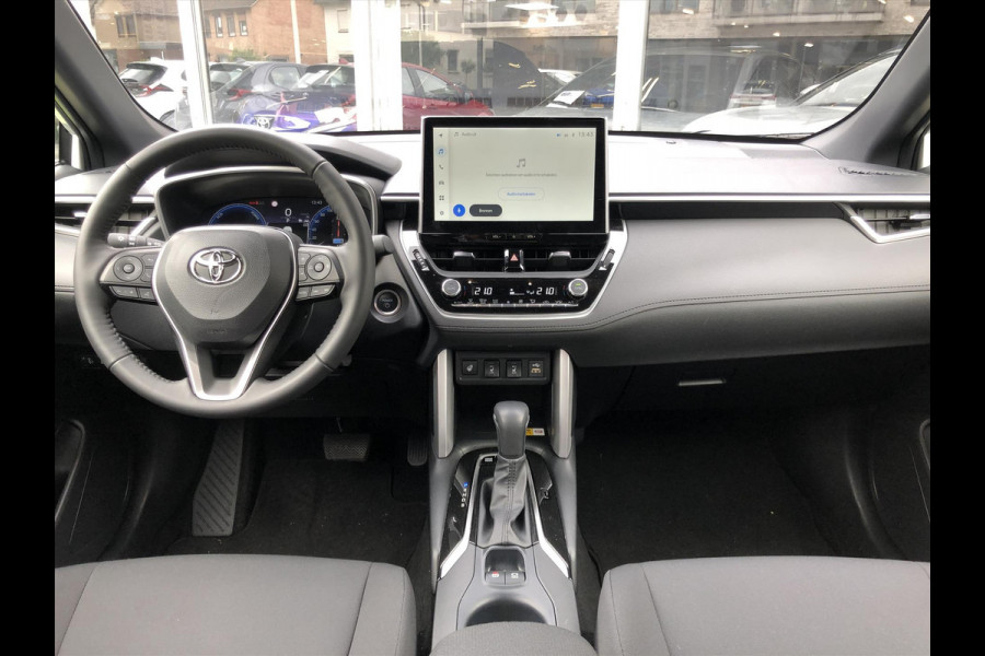 Toyota Corolla Cross 2.0 Hybrid First Edition | Parelmoer wit, Navigatie, Dodehoekherkenning, Parkeersensoren, Stoel + Stuurverwarming