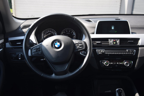 BMW X1 SDrive18i TREKHAAK/NAVIGATIE/CRUISE CONTROL