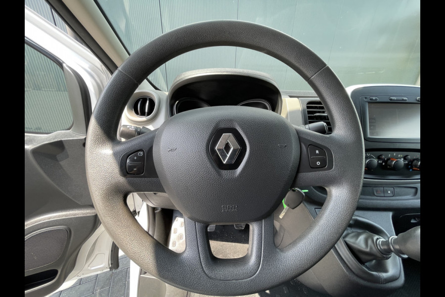 Renault Trafic 1.6 DCI 120 PK / L2H1 / 2x SCHUIFDEUR / TREKHAAK / CAMERA / NAVI / AIRCO / CRUISE