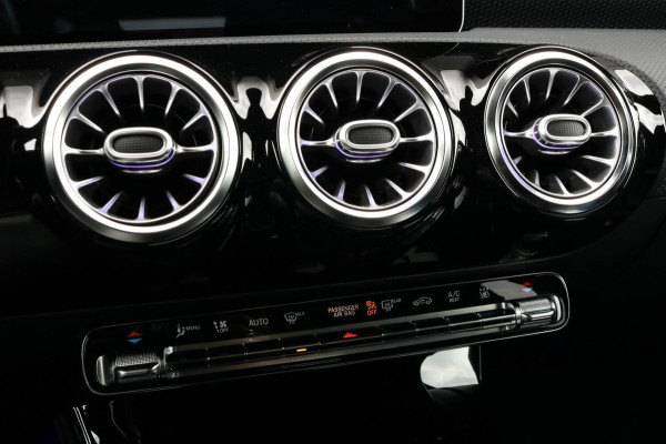 Mercedes-Benz A-Klasse 250e - Sfeerverlichting - Apple Carplay - Hybride