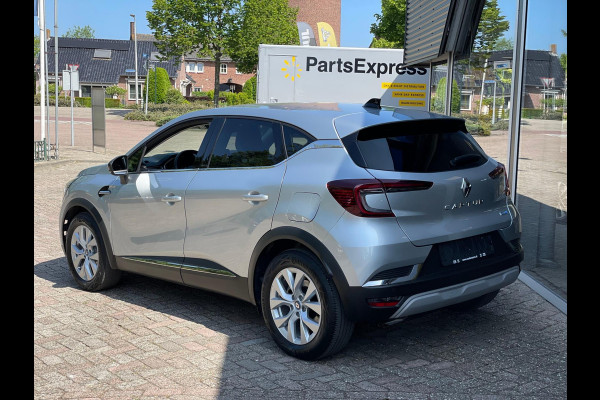 Renault Captur 1.6 E-Tech Plug-in Hybrid 160 Intens Groot Navi / P-sensor & camera / Clima / Full LED