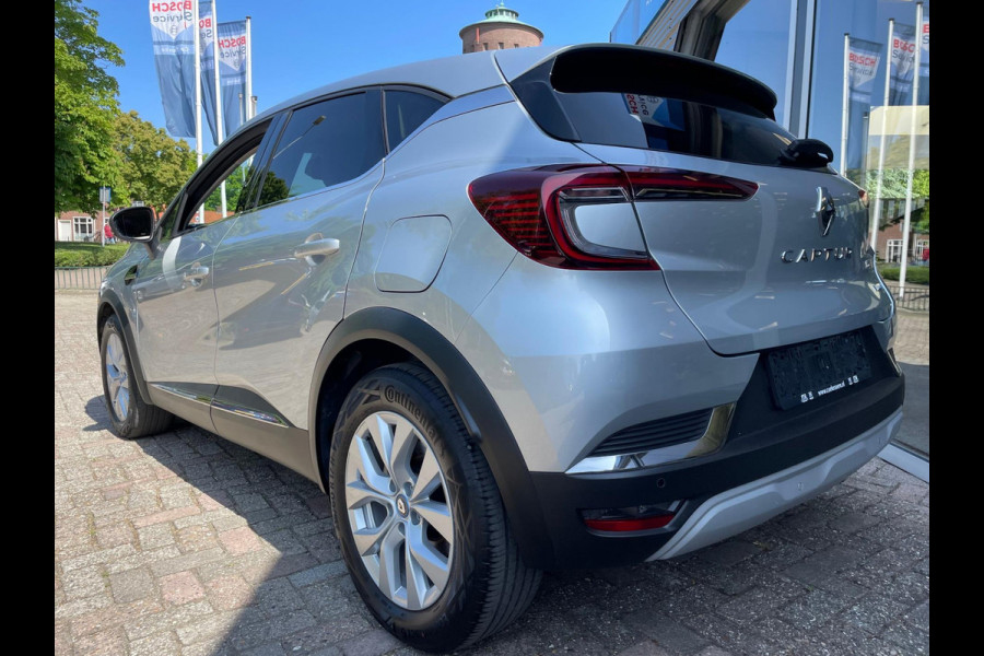 Renault Captur 1.6 E-Tech Plug-in Hybrid 160 Intens Groot Navi / P-sensor & camera / Clima / Full LED