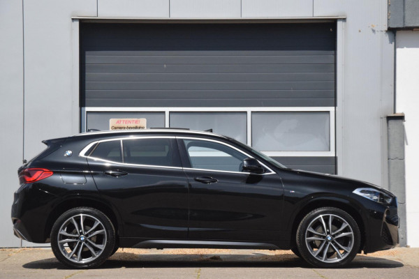 BMW X2 SDrive18i M Sport LEER / PANORAMA / NAVI / CRUISE / PDC VOOR + ACHTER