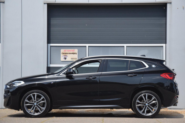 BMW X2 SDrive18i M Sport LEER / PANORAMA / NAVI / CRUISE / PDC VOOR + ACHTER
