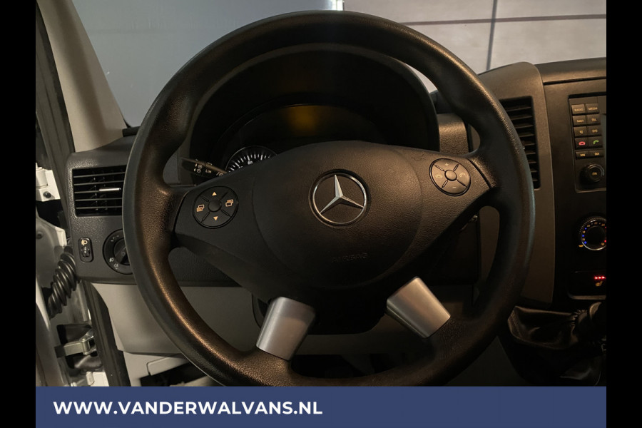 Mercedes-Benz Sprinter 316CDI 164pk L2H2 Airco | Trekhaak | Cruisecontrol | Parkeersensoren stoelverwarming, bijrijdersbank