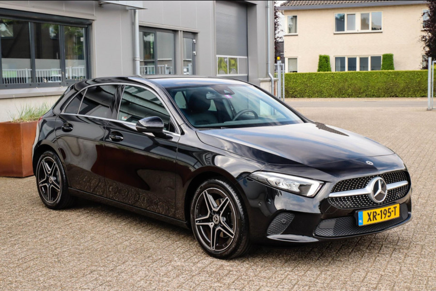 Mercedes-Benz A-Klasse 200 Launch Sport Edition AMG 7G Automaat 163pk Dealer|Widescreen|LED|Leder|NAVI|Lane|Carbon|18inch|Trekhaak