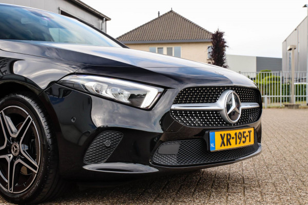 Mercedes-Benz A-Klasse 200 Launch Sport Edition AMG 7G Automaat 163pk Dealer|Widescreen|LED|Leder|NAVI|Lane|Carbon|18inch|Trekhaak