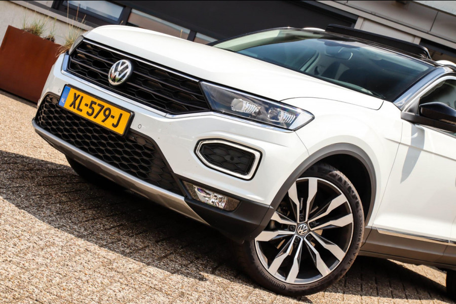 Volkswagen T-Roc 1.5 TSI Sport Business R 150pk DSG! 1e|NL|DLR|Panoramadak|Virtual Cockpit|LED Plus|NAVI|ACC|Lane|Camera|Trekhaak