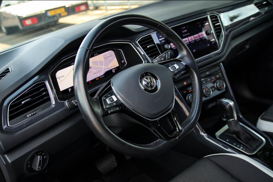 Volkswagen T-Roc 1.5 TSI Sport Business R 150pk DSG! 1e|NL|DLR|Panoramadak|Virtual Cockpit|LED Plus|NAVI|ACC|Lane|Camera|Trekhaak