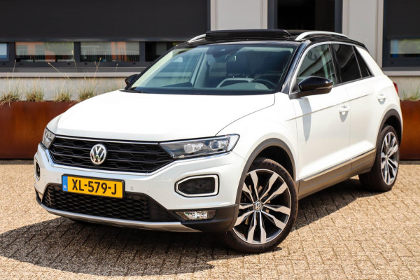 Volkswagen T-Roc 1.5 TSI Sport Business R 150pk DSG! 1e|NL|DLR|Panoramadak|Virtual Cockpit|LED Plus|NAVI|ACC|Lane|Camera|Trekhaak