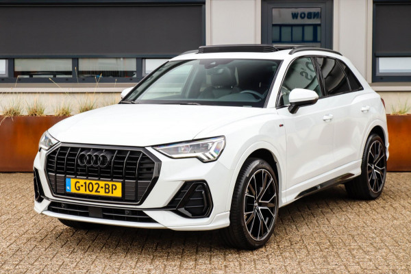 Audi Q3 35 TFSI 1.5 TFSI S Line Pro Line S 150pk S-Tronic! 1e Eig|NL|DLR|Panoramadak|Virtual Cockpit|LED Matrix|Leder|20inch|Black