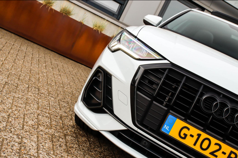 Audi Q3 35 TFSI 1.5 TFSI S Line Pro Line S 150pk S-Tronic! 1e Eig|NL|DLR|Panoramadak|Virtual Cockpit|LED Matrix|Leder|20inch|Black