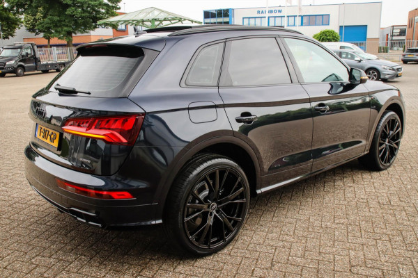 Audi Q5 55 TFSI e Quattro Competition Pro Line S S-Line 367pk Automaat! 1e Eig|DLR|Panoramadak|Virtual Cockpit|Camera|Black|22inch