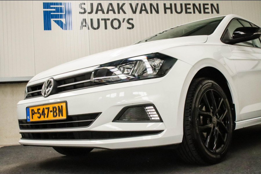 Volkswagen Polo 1.0 MPI Trendline 65pk! 2e|Dealer|Airconditioning|LED Dagrijverlichting|Radio-/CD/USB|Bluetooth|Black Pack|16inch