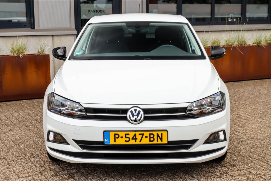 Volkswagen Polo 1.0 MPI Trendline 65pk! 2e|Dealer|Airconditioning|LED Dagrijverlichting|Radio-/CD/USB|Bluetooth|Black Pack|16inch