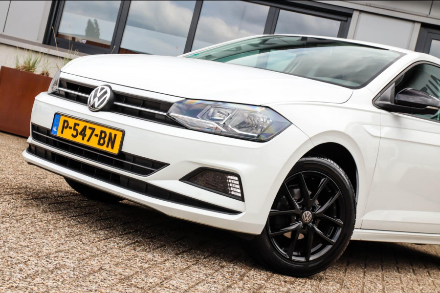 Volkswagen Polo 1.0 MPI Trendline 65pk! 2e|Dealer|Airconditioning|LED Dagrijverlichting|Radio-/CD/USB|Bluetooth|Black Pack|16inch