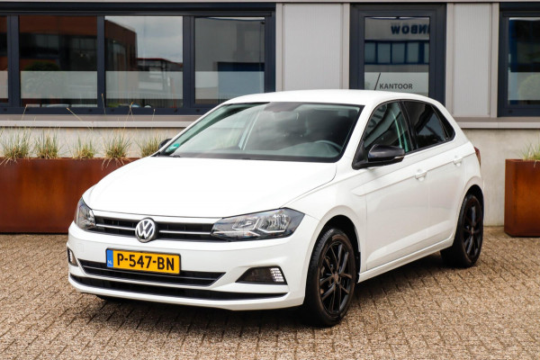 Volkswagen Polo 1.0 MPI Trendline 65pk! 2e|Dealer|Airconditioning|LED Dagrijverlichting|Radio-/CD/USB|Bluetooth|Black Pack|16inch