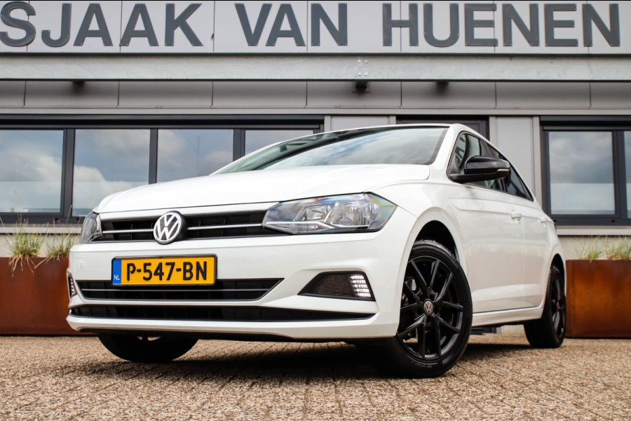 Volkswagen Polo 1.0 MPI Trendline 65pk! 2e|Dealer|Airconditioning|LED Dagrijverlichting|Radio-/CD/USB|Bluetooth|Black Pack|16inch