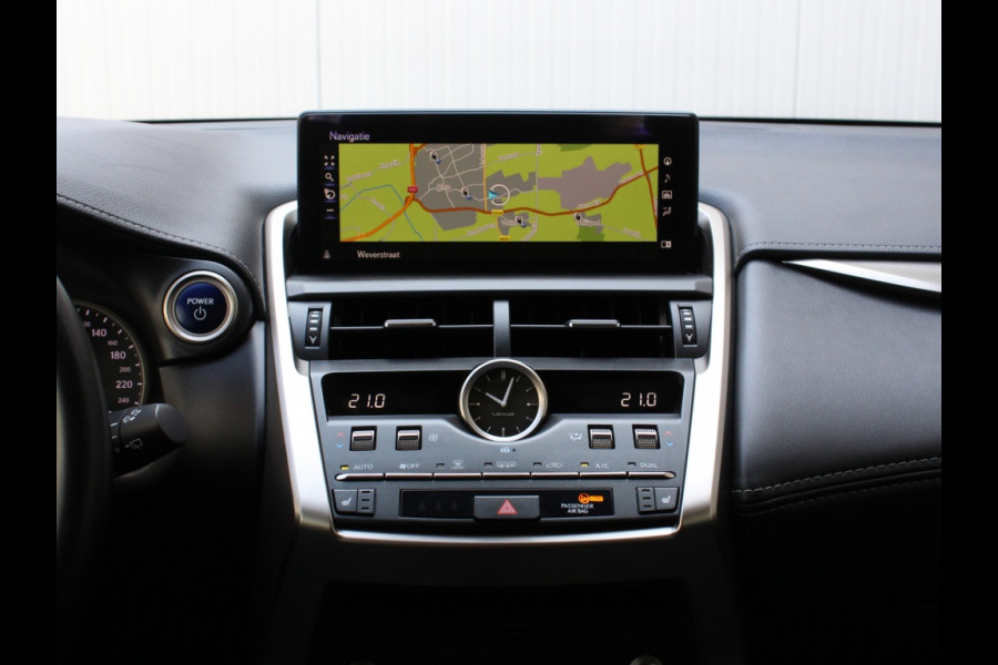 Lexus NX 300h AWD Premium | Schuifdak | Apple Carplay | Stoelverwarming