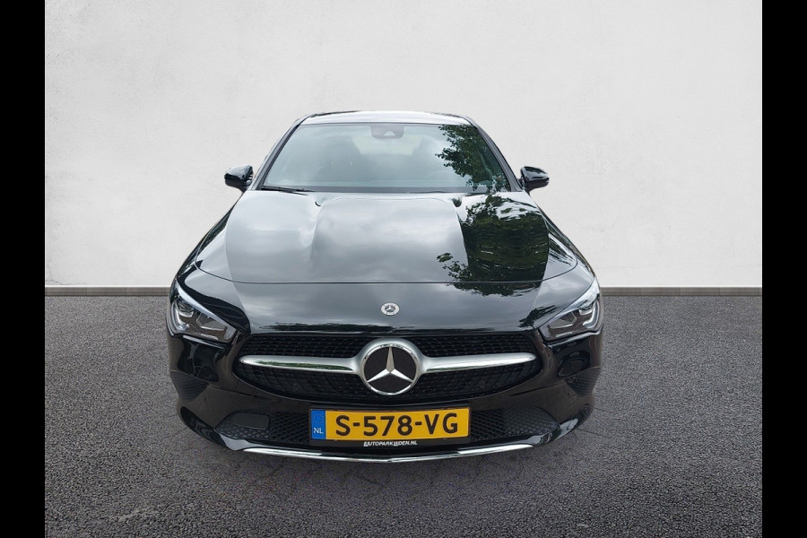 Mercedes-Benz CLA-Klasse Shooting Brake Automaat, 180 Luxury Line Virtueel, Navigatie,panoramadak,airco,cruise,parkeersensoren,stoelverwarming,