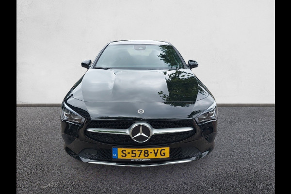 Mercedes-Benz CLA-Klasse Shooting Brake Automaat, 180 Luxury Line Virtueel, Navigatie,panoramadak,airco,cruise,parkeersensoren,stoelverwarming,