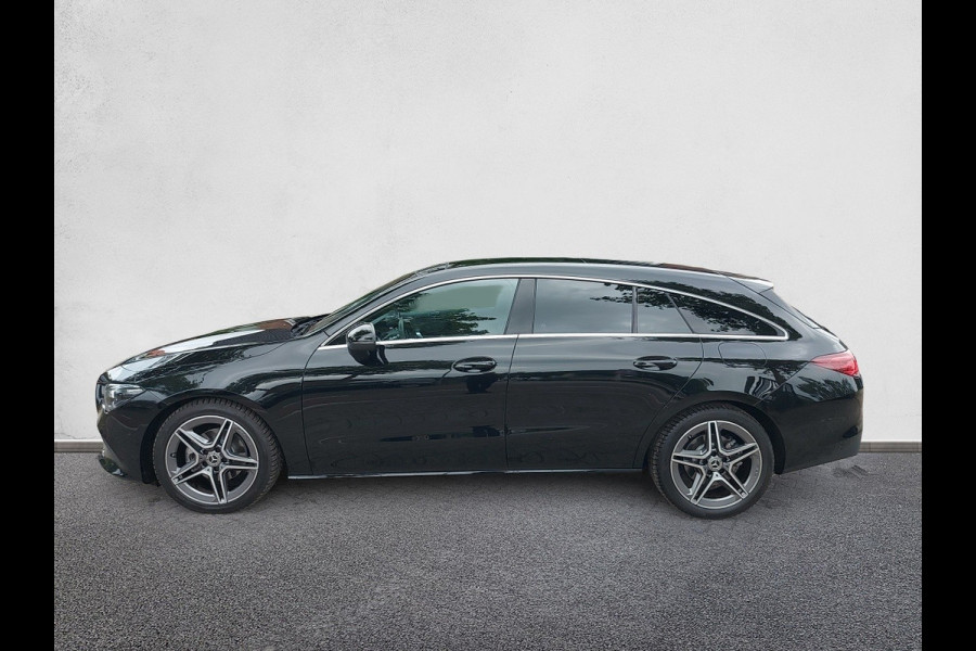 Mercedes-Benz CLA-Klasse Shooting Brake Automaat, 180 Luxury Line Virtueel, Navigatie,panoramadak,airco,cruise,parkeersensoren,stoelverwarming,