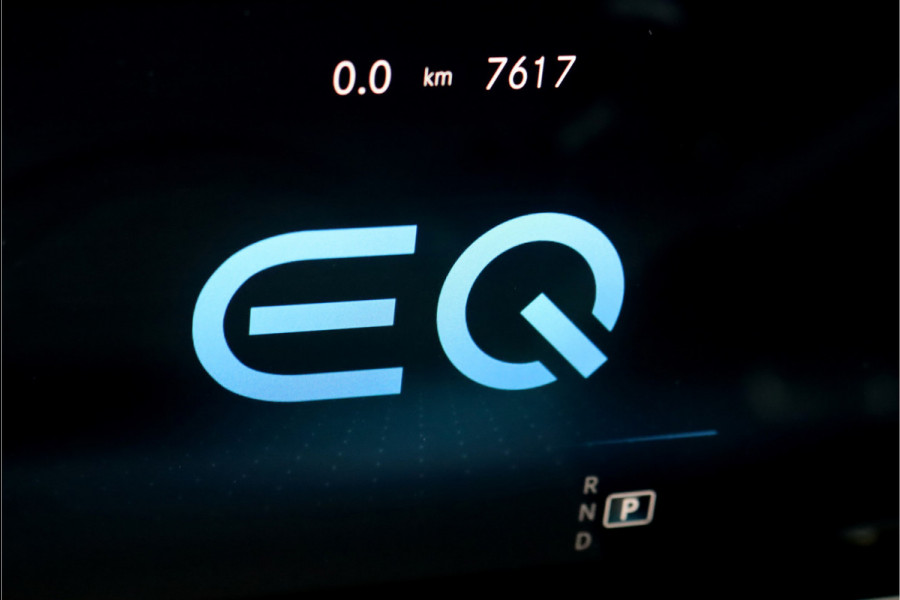 Mercedes-Benz EQB 300 4MATIC AMG Line 67 kWh, Netto € 41.000,- ex, Panoramadak, Camera, WIdescreen, Keyless Go, Sfeerverlichting, Rijassistentiepakket, Stoelverwarming, Sierdelen met Achtergrondverlichting, Etc.