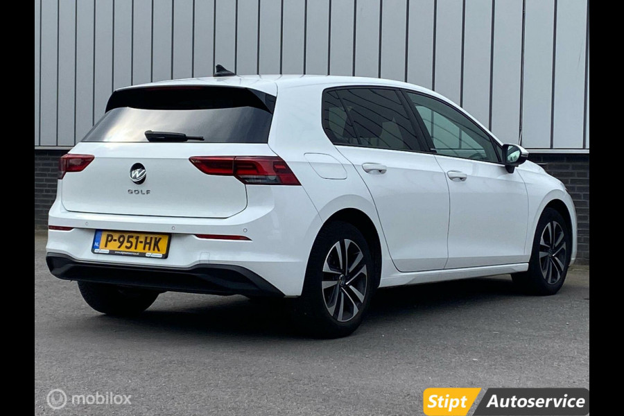 Volkswagen Golf 1.5 TSI/NAV/Camera/Carplay/Parkeersensoren