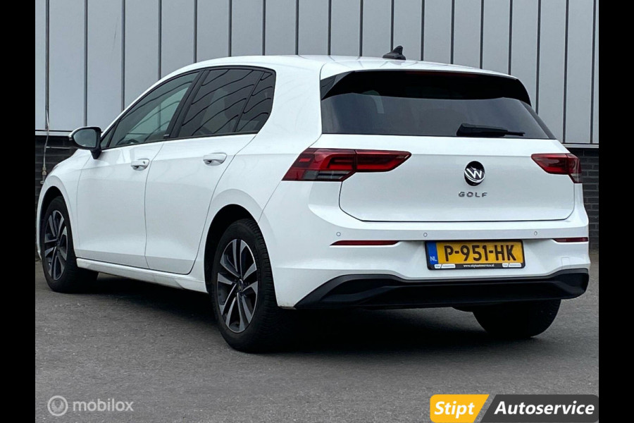 Volkswagen Golf 1.5 TSI/NAV/Camera/Carplay/Parkeersensoren