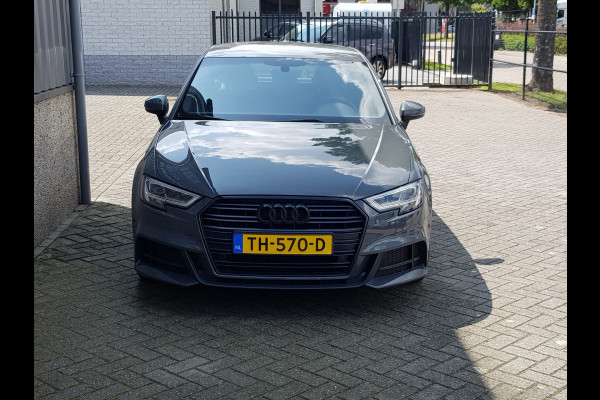 Audi A3 Sportback 1.5TFSI 150 pk automaat ultra Sport S Line Edition 1e eigenaar !!!