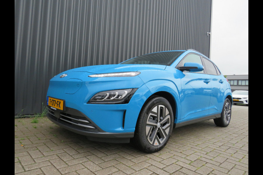 Hyundai Kona EV Premium 64 kWh