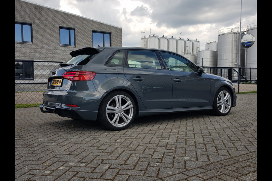 Audi A3 Sportback 1.5TFSI 150 pk automaat ultra Sport S Line Edition 1e eigenaar !!!