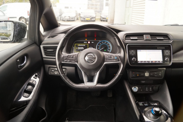 Nissan Leaf ZERO EDITION 40 kWh -NAVI-CAM-SUBSIDIE-