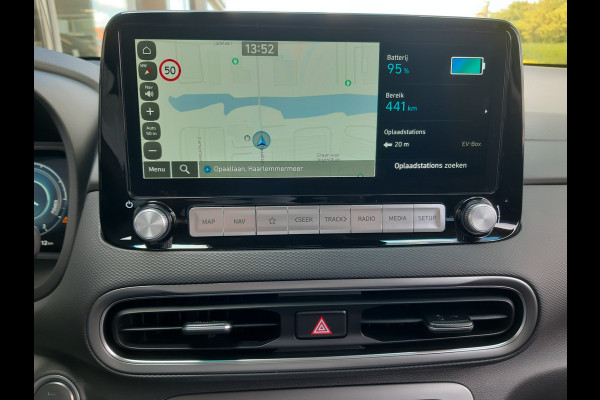 Hyundai Kona EV Business 64 kWh Navigatie | Leder |