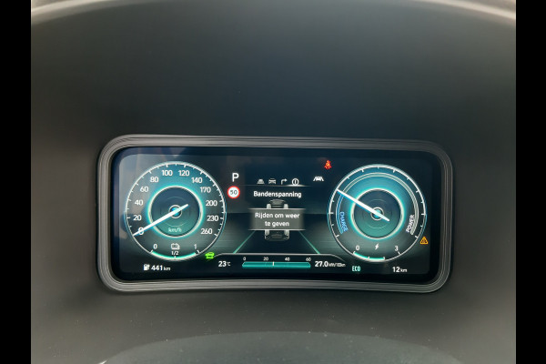 Hyundai Kona EV Business 64 kWh Navigatie | Leder |