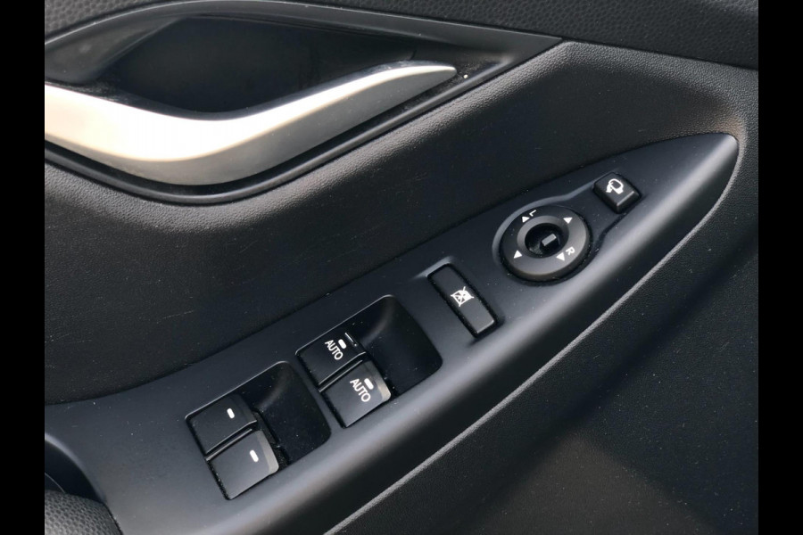 Hyundai ix20 1.4i Go! | 1e Eigenaar | Navigatie, Achteruitrijcamera, Lichtmetalen velgen, Lichtsensor | Dealeronderhouden | NAP |