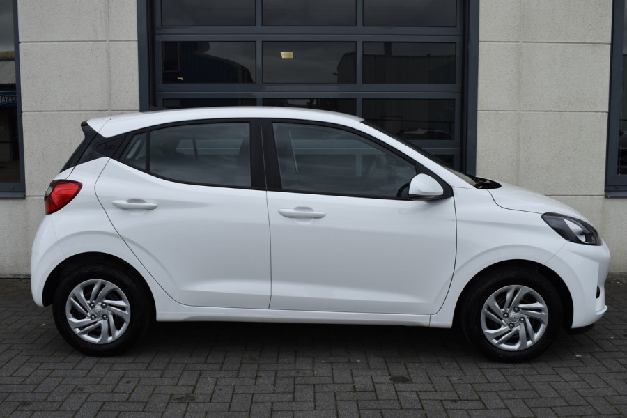 Hyundai i10 1.0 Comfort 5-zits VAN €20.495,-  VOOR €18.850