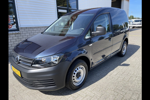 Volkswagen Caddy 2.0 TDI L1H1 BMT Trendline / rijklaar € 11.950 ex btw / lease vanaf € 236 / airco / cruise / donker blauw metallic / electrische laadruimte ventilatie !