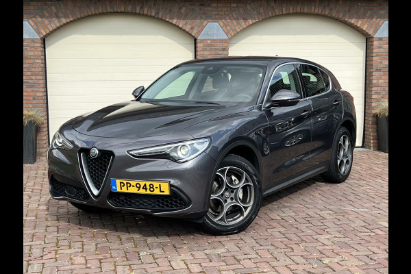 Alfa Romeo Stelvio 2.0 T AWD Super Clima Leder Navi LED 19"