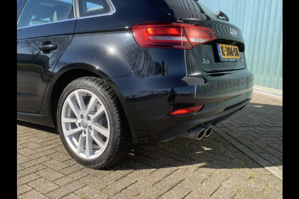 Audi A3 Sportback 1.5 TFSI 150 pk automaat Panorama schuifdak/ lederen bekleding/ achteruitrijcamera