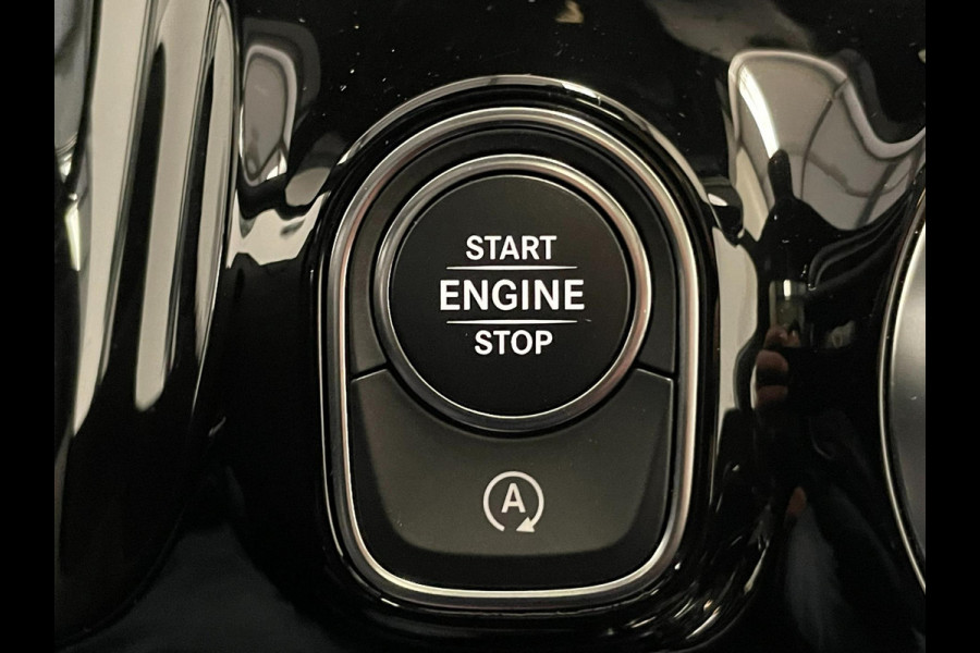 Mercedes-Benz B-Klasse 180 / Aut / AMG / Pano / Virtual / Stoelverwarming