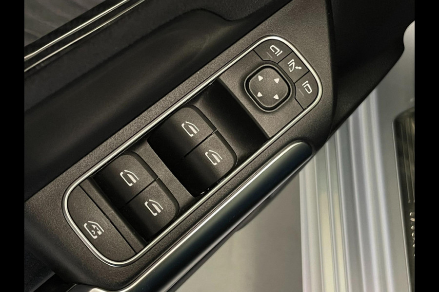 Mercedes-Benz B-Klasse 180 / Aut / AMG / Pano / Virtual / Stoelverwarming