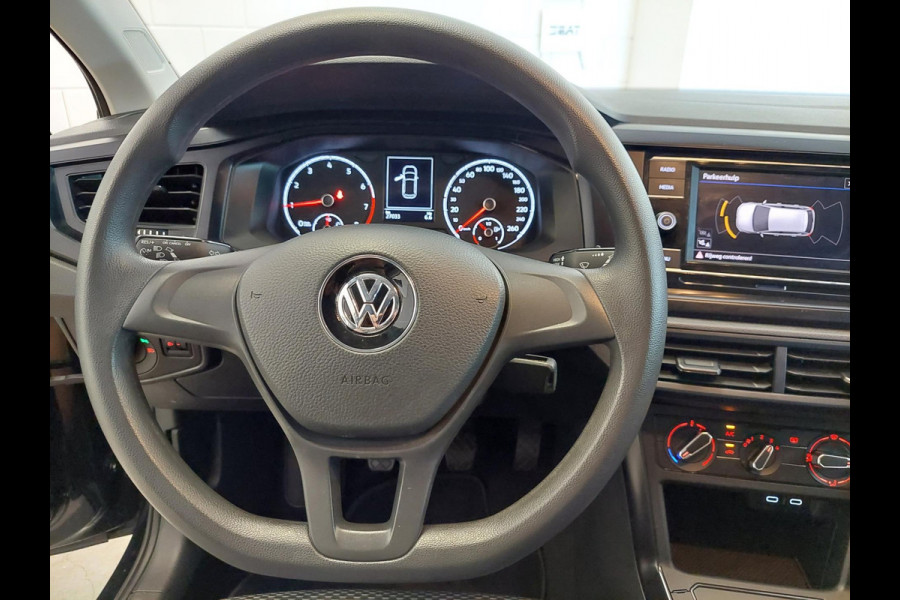 Volkswagen Polo 1.0 MPI Comfortline / GARANTIE / AIRCO / CRUISE / BLUETOOTH / SENSOREN V+A / LED-DAGRIJ / PRIVACY GLASS !
