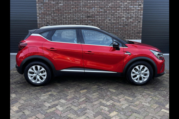 Renault Captur 1.6 E-Tech Plug-in Hybrid Intens / 160 PK / Navigatie + Camera / BOSE / Stoelverwarming / Climate Control