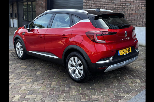 Renault Captur 1.6 E-Tech Plug-in Hybrid Intens / 160 PK / Navigatie + Camera / BOSE / Stoelverwarming / Climate Control