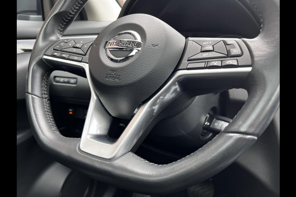 Nissan QASHQAI 1.2 Acenta / Automaat / Panoramadak / Navigatie + Camera / Stoelverwarming / Climate Control