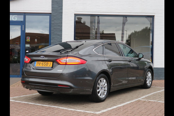 Ford Mondeo 1.5 160pk Titanium Connectivity Pack * Privacy Glass *