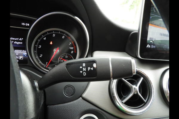 Mercedes-Benz CLA-Klasse Shooting Brake CLA180 Aut. Business Solution NAVI/CAMERA/LED/PDC/18"LMV!