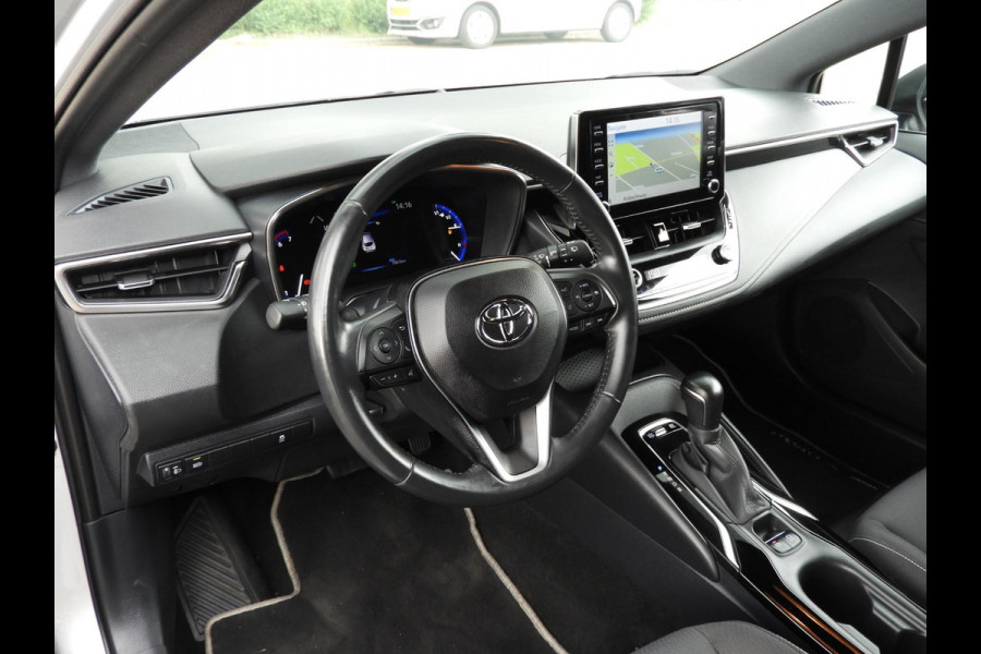 Toyota Corolla 1.8 Hybrid Dynamic NAVI/CAMERA/CLIMA/LED/17"LMV!