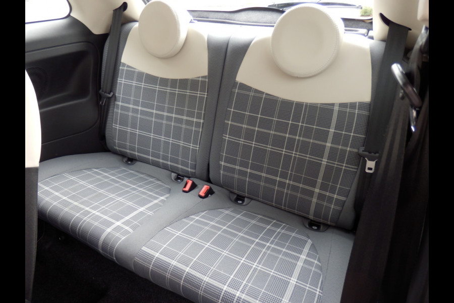 Fiat 500 1.2 Lounge 4 cil. | PDC | Navi | Apple Carplay/Android Auto